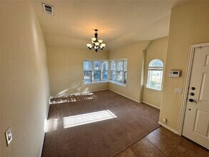 701 Meadowbrook Ln in Mansfield, TX - Building Photo - Building Photo