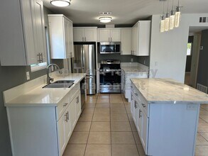 213 Avenida Descanso in Oceanside, CA - Building Photo - Building Photo