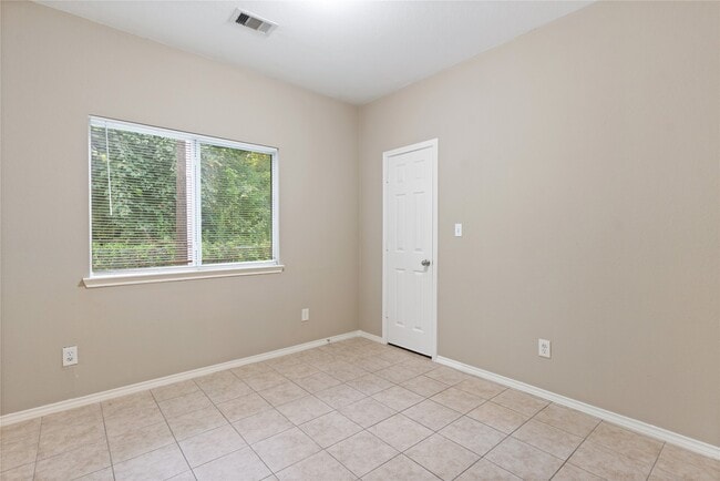 property at 9104 N Green River Dr