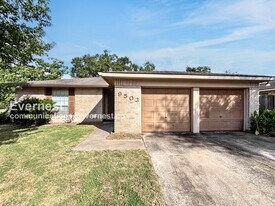 9503 Martin Wood Ct in Houston, TX - Building Photo