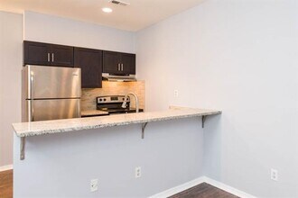 82 Jackson St in Hoboken, NJ - Building Photo - Building Photo