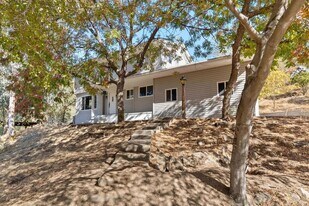43299 Ranger Cir Dr in Coarsegold, CA - Building Photo