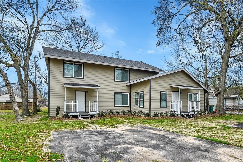 206 Travis St, Unit A in Baytown, TX - Building Photo