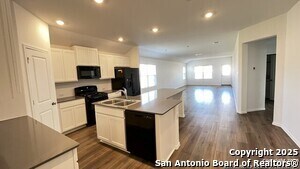 612 Waterway Ave in Hutto, TX - Building Photo - Building Photo