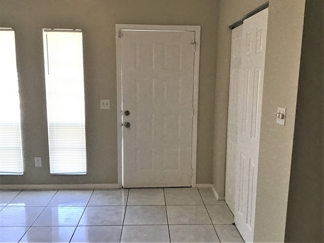 136 W Cedarwood Cir in Kissimmee, FL - Building Photo - Building Photo