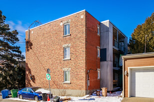 15 Camille St in Lachine, QC - Building Photo
