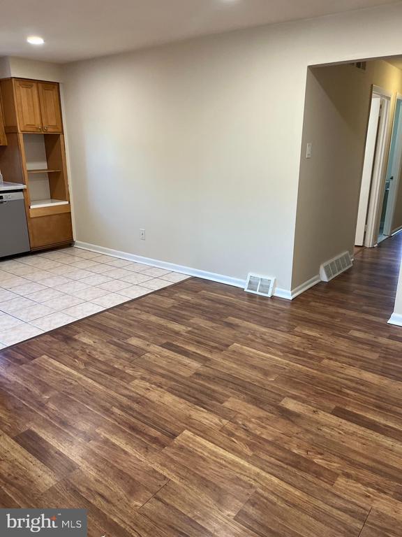 2305 Benson St in Philadelphia, PA - Building Photo - Building Photo