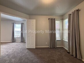 1001 Hillside Dr in Carson City, NV - Building Photo - Building Photo