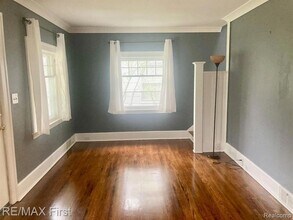 429 E Kenilworth Ave in Royal Oak, MI - Building Photo - Building Photo