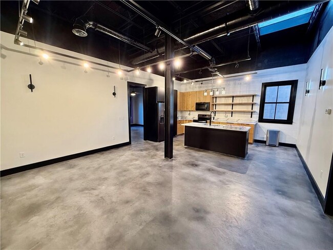 property at 706 Gloucester St