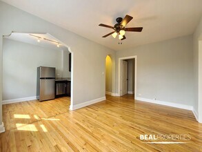 612 W Patterson Ave in Chicago, IL - Building Photo - Building Photo