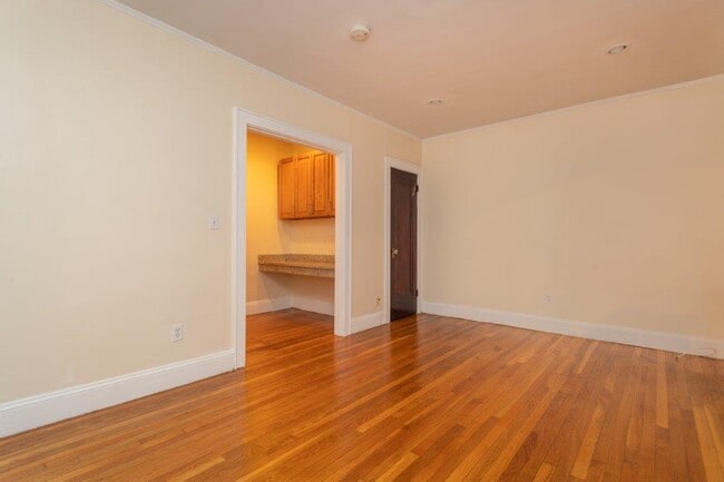 320 Highland Ave in Somerville, MA - Foto de edificio - Building Photo