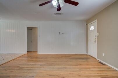 2216 32nd St in Lubbock, TX - Foto de edificio - Building Photo