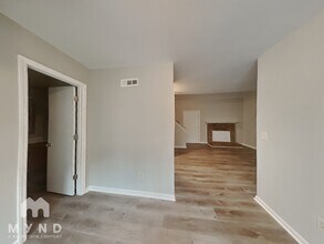 6732 Woodwedge Dr in Charlotte, NC - Building Photo - Building Photo