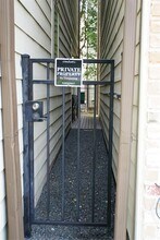 1815 Hadley St in Houston, TX - Building Photo - Building Photo