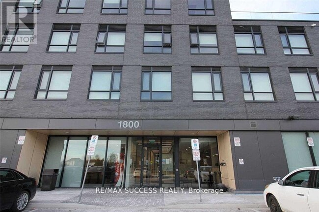 property at 1800 Simcoe St N