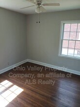 4108 Winchester Rd in Louisville, KY - Building Photo - Building Photo