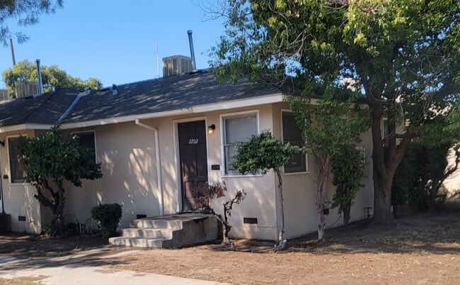2202 E Peralta Way, Unit 2202 in Fresno, CA - Building Photo - Building Photo