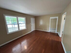 2723 Oaktree Ln NW in Huntsville, AL - Building Photo - Building Photo