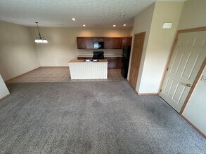 1530 Williamsburg Pl in Troy, OH - Building Photo - Building Photo