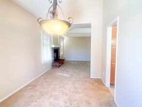 10726 White Sands Dr in El Paso, TX - Building Photo - Building Photo