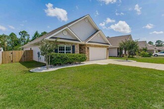 8605 Bucklebury Dr in Pensacola, FL - Building Photo - Building Photo
