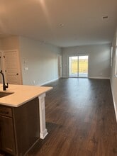 1021 Royal Gorge Private Ct in Gallatin, TN - Building Photo - Building Photo