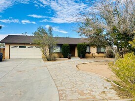 22260 Shandin Rd in Apple Valley, CA - Building Photo