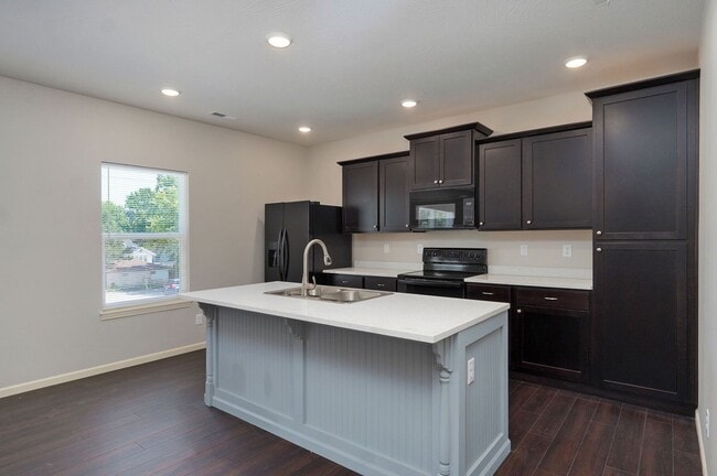 1345 E Cherry St in Springfield, MO - Building Photo - Building Photo