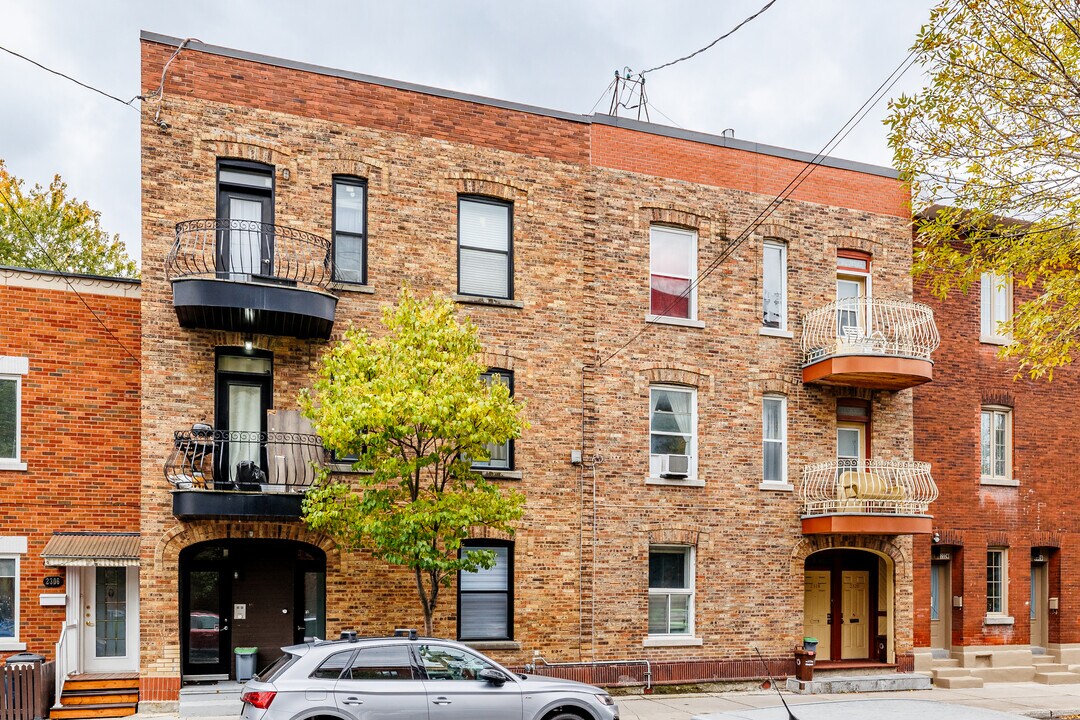 2310 Le Caron Rue in Montréal, QC - Building Photo