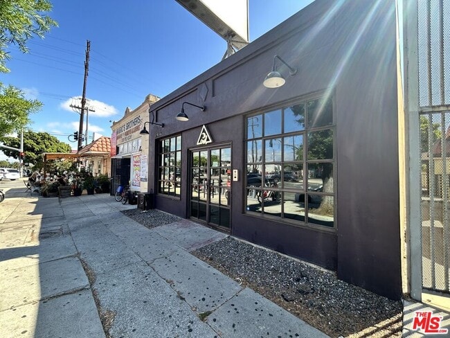 12906 Venice Blvd. in Los Angeles, CA - Building Photo - Building Photo