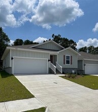 8665 Pathstone Blvd in Bellview, FL - Building Photo - Building Photo