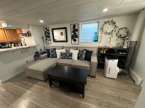 3527 Mallard Rd in Levittown, NY - Building Photo - Building Photo