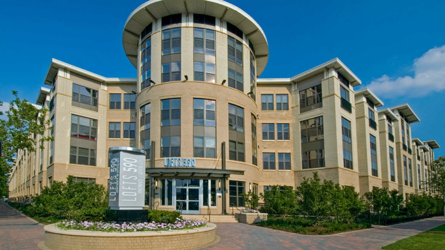 Lofts 590 in Arlington, VA - Building Photo - Building Photo