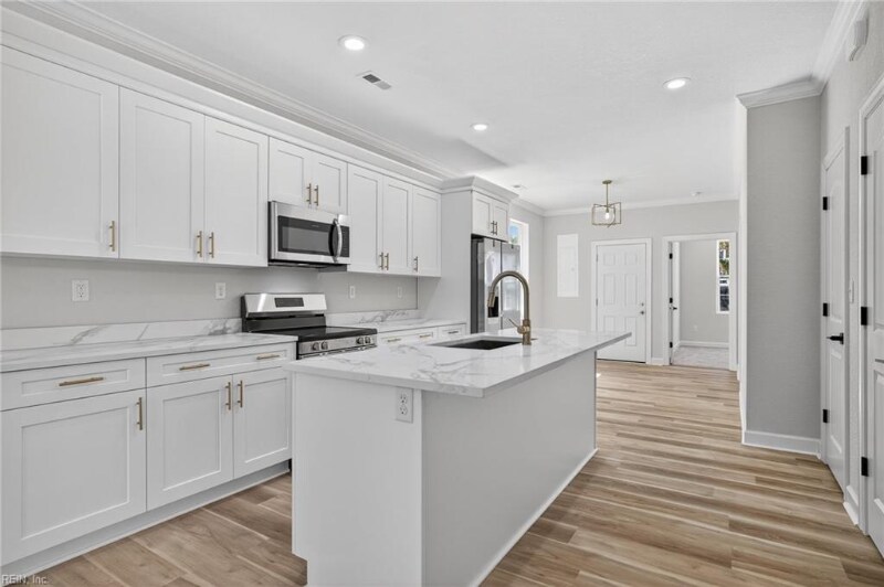 701 W 29th St in Norfolk, VA - Building Photo