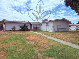 1444 E Colton Ave in Redlands, CA - Building Photo