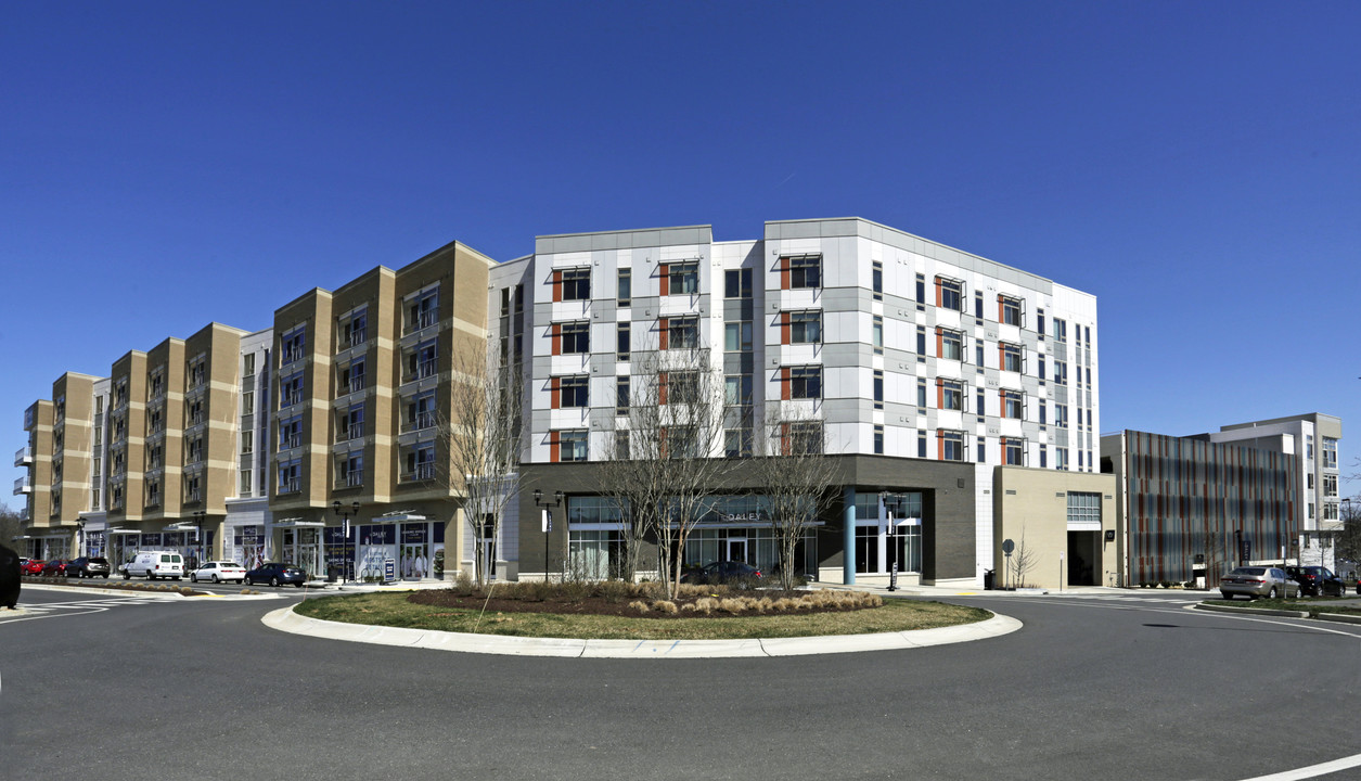 The Daley at Shady Grove Metro in Rockville, MD - Foto de edificio