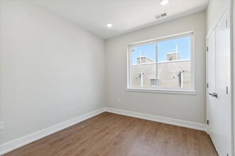 723 N 35th St in Philadelphia, PA - Building Photo - Building Photo