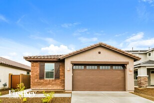 12516 W Kaler Dr in Glendale, AZ - Building Photo