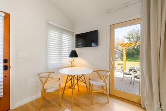 291 W Thomson Ave in Sonoma, CA - Building Photo - Building Photo