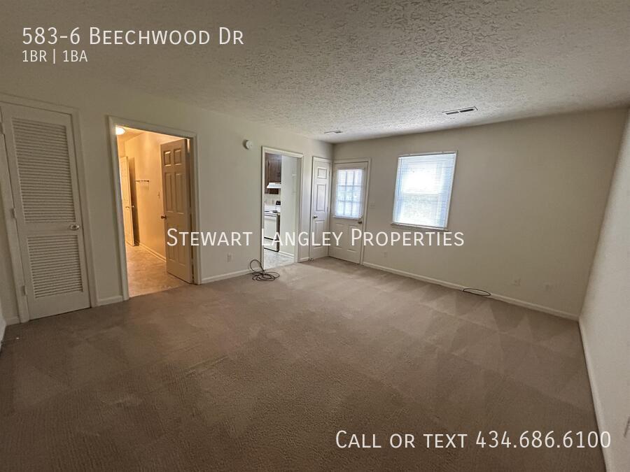 583 Beechwood Dr in Lynchburg, VA - Building Photo