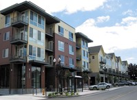 North Main Village in Milwaukie, OR - Foto de edificio - Building Photo