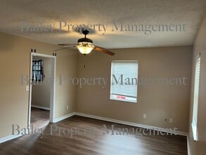 1613 Pershing Ave in Louisville, KY - Building Photo - Building Photo