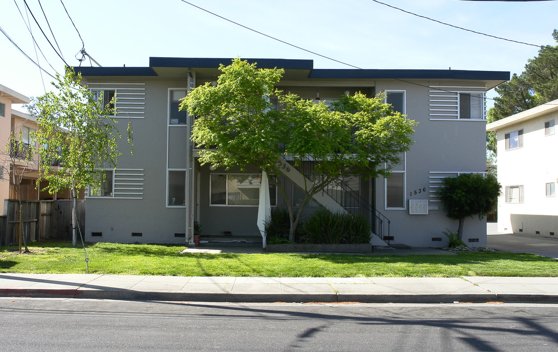 1536 Regent St in Redwood City, CA - Building Photo