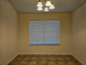 17833 Floribundas Ln in Elgin, TX - Building Photo - Building Photo