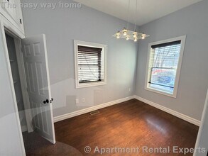 8 Cross St E in Somerville, MA - Building Photo - Building Photo