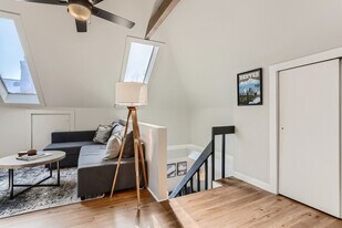 1240 York St, Unit SI ID1026264P in Denver, CO - Building Photo