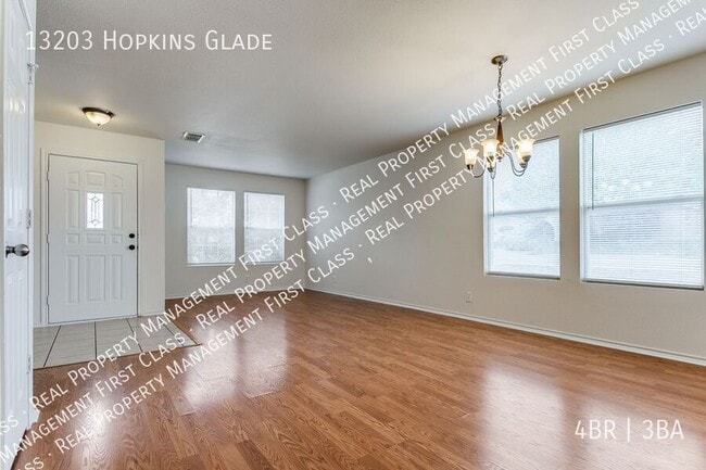 13203 Hopkins Glade in San Antonio, TX - Building Photo - Building Photo