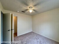 704 N 19th St photo'