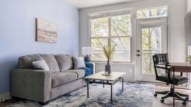 49 Boulevard SE in Atlanta, GA - Foto de edificio - Building Photo